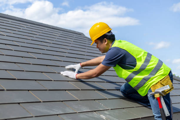 Best Roof Insulation Installation  in Toppenish, WA